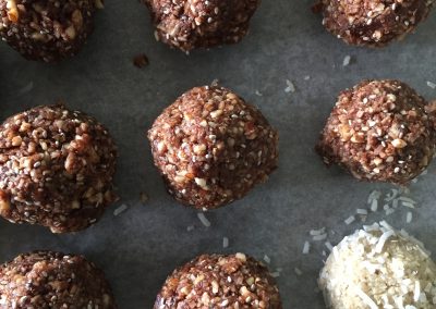 ‘Chocolate’ Bliss balls