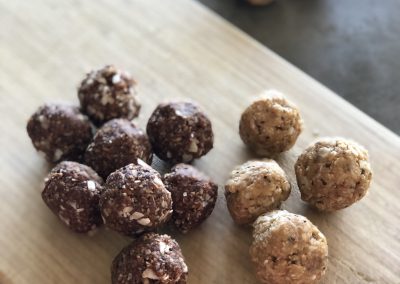 Choc coconut bliss balls